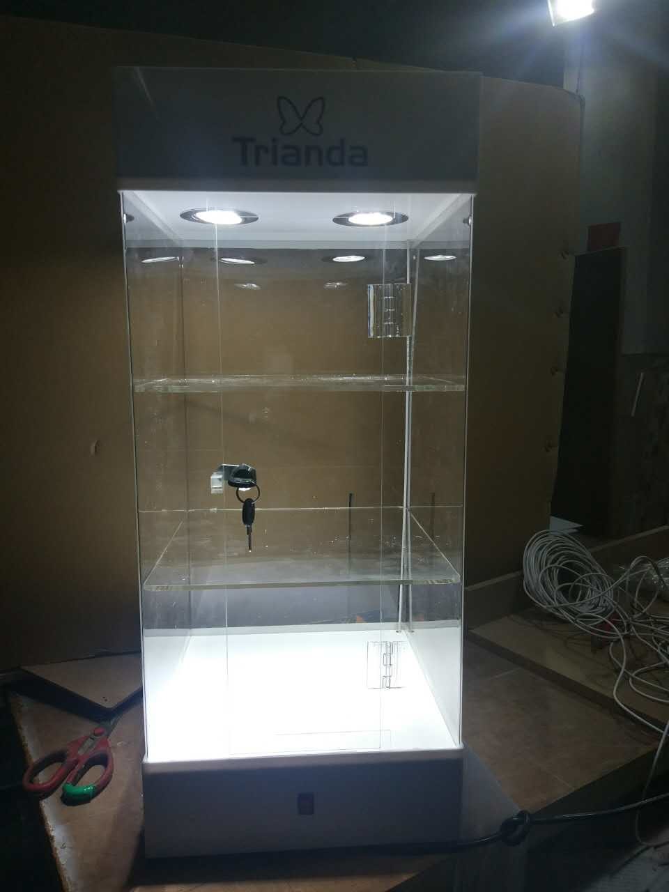 /proimages/2f0j00EOQtUzbCmTuo/white-customized-acrylic-jewelry-display-rack-with-led.jpg