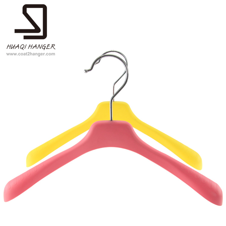 /proimages/2f0j00GZvEHaVtJnqo/cheap-plastic-clothes-hangers-for-display.jpg