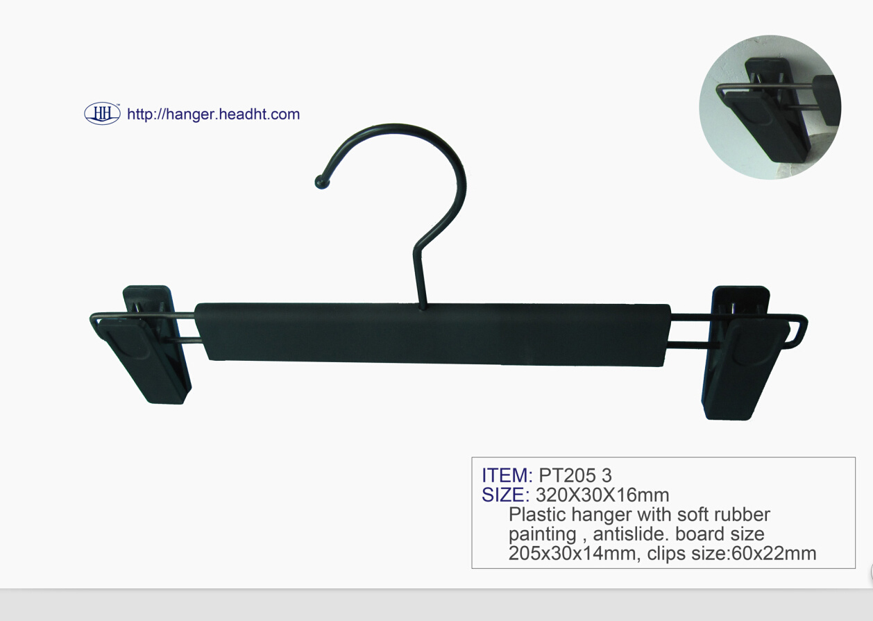 /proimages/2f0j00JjHTnUmdMfzZ/promotion-wholesale-plastic-black-pant-hanger-with-clip.jpg