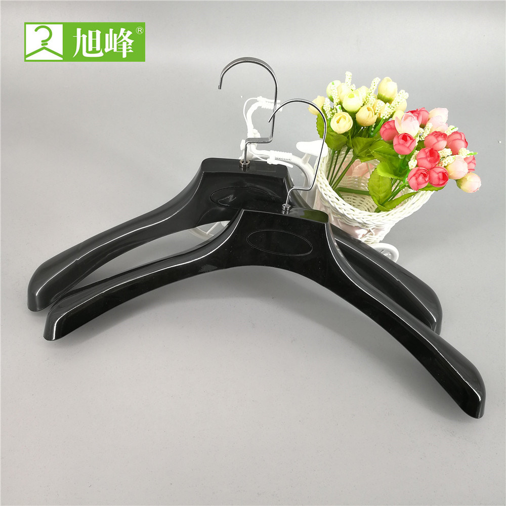 /proimages/2f0j00PEpYjZhJEwbD/wide-recyclable-strong-metal-hook-male-suit-hanger-rock.jpg