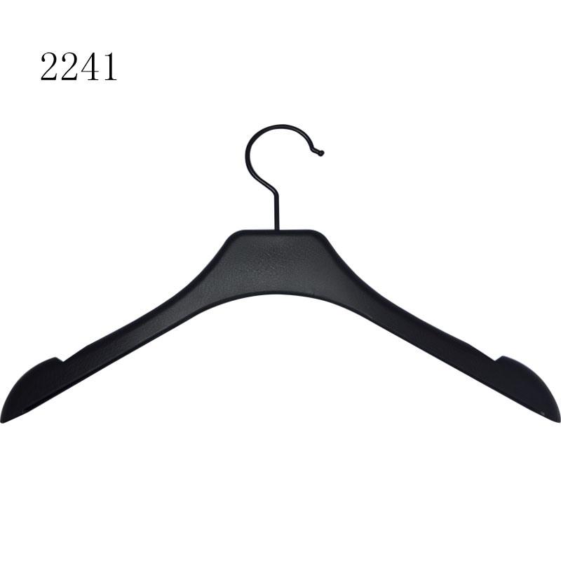 /proimages/2f0j00dmUtIubcnHkB/notches-plastic-hangers-anti-slip-clothes-hanger.jpg