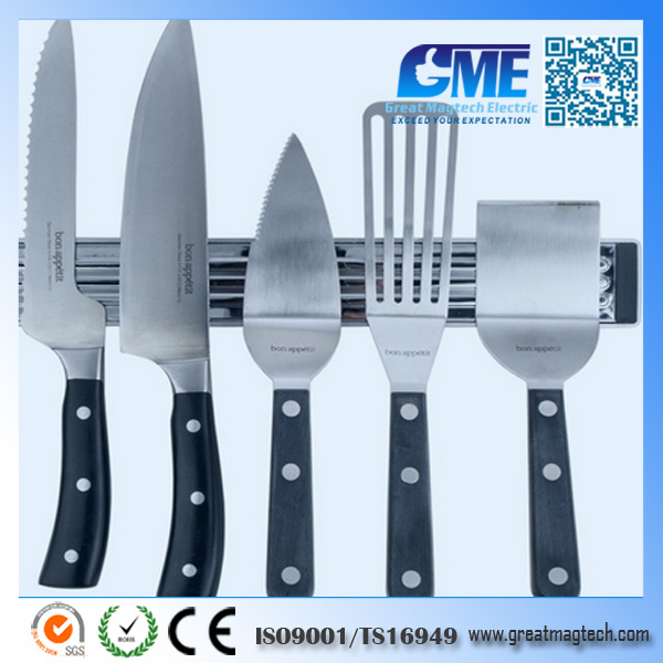 /proimages/2f0j00eNmaijgwwpoS/buy-global-kitchen-wall-stainless-steel-magnetic-knife-holder.jpg