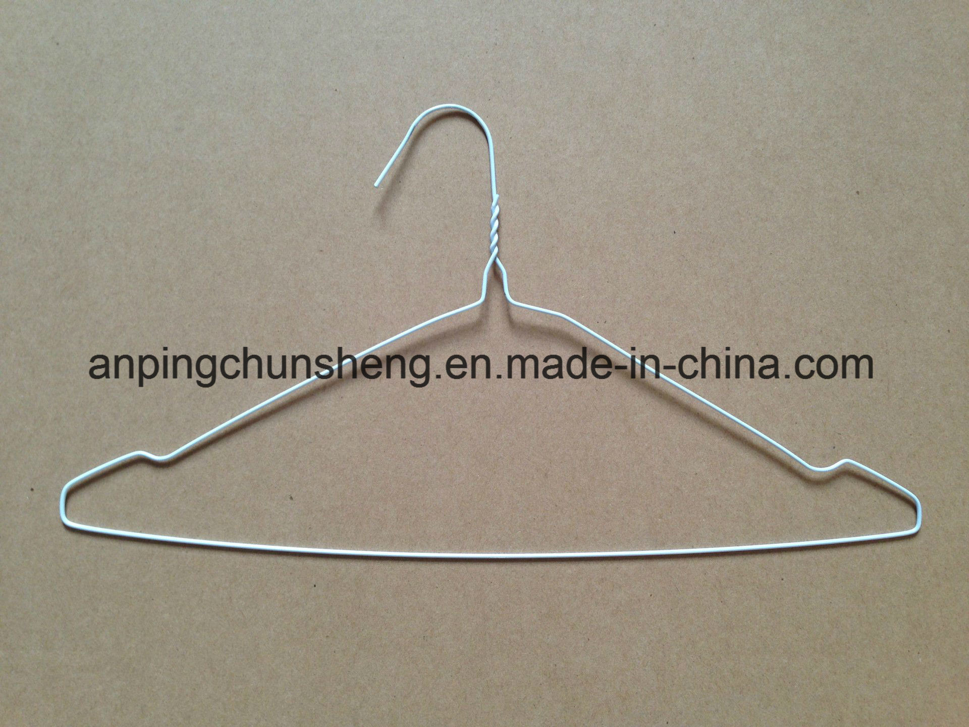 /proimages/2f0j00fKWEBetzgNpM/manufacturer-high-quality-wire-hangers-supplier.jpg
