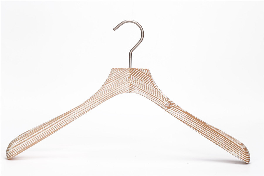 /proimages/2f0j00gwNtIeWkSmbM/fashion-style-wooden-hanger-for-adult-clothing.jpg