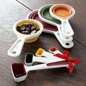/proimages/2f0j00lwItGJHaJfch/8-piece-measuring-spoon-and-drop-down-cup-set.jpg