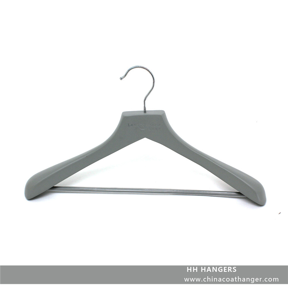 /proimages/2f0j00mKTELIRsgDrS/branded-grey-suit-hanger-wooden-clothes-hanger-hangers-for-jeans.jpg
