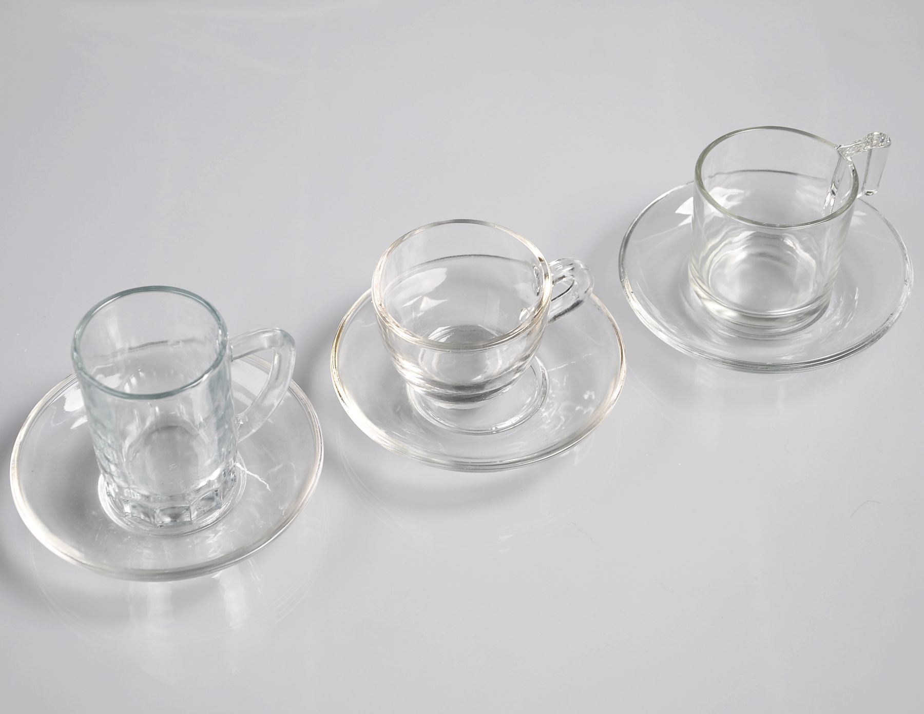 /proimages/2f0j00pvTQrmBGZJks/wholesale-crystal-double-wall-glass-chinese-tea-cups-sets-with-handle.jpg