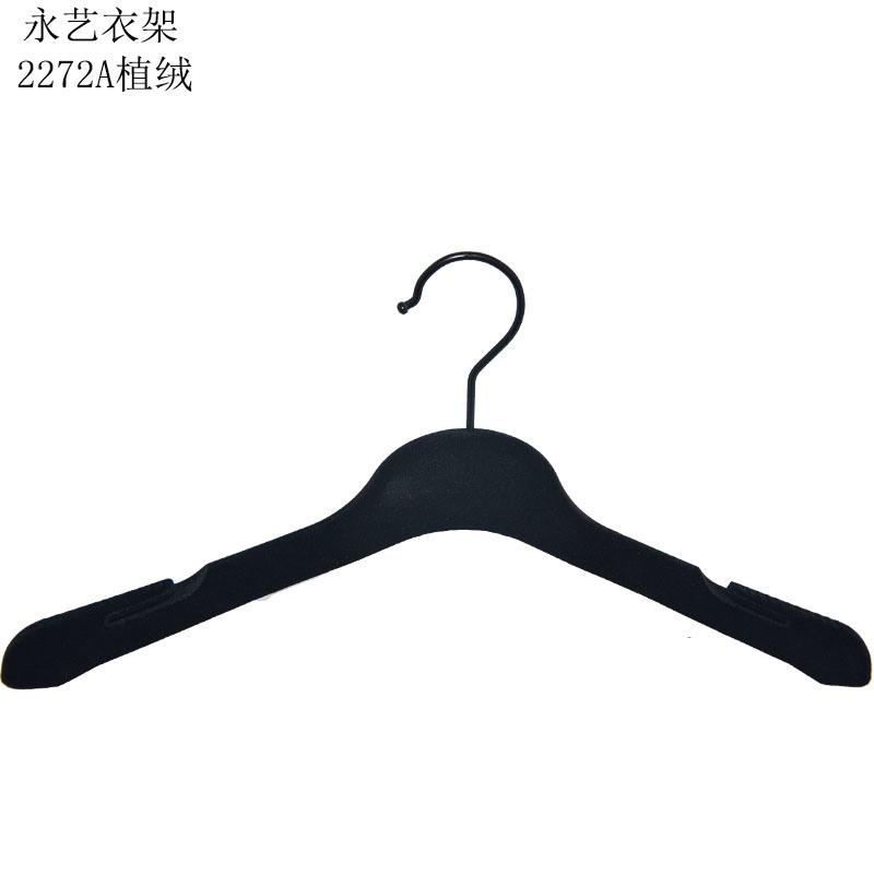 /proimages/2f0j00qdJTCjlnPUbw/brand-logo-printed-black-plastic-velvet-hanger.jpg