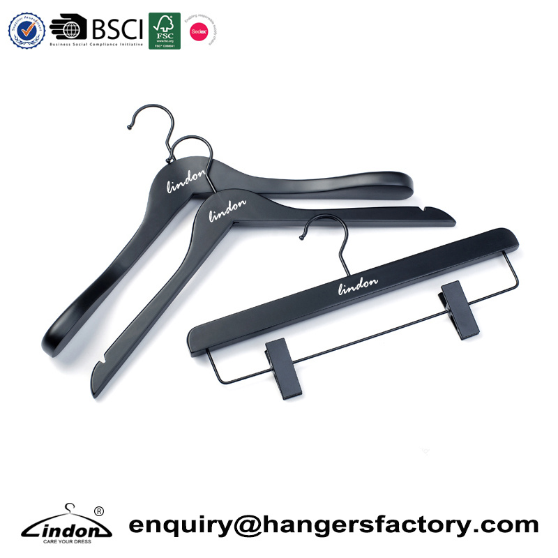 /proimages/2f0j00rTPUunQRqNck/audited-supplier-custom-brand-logo-matt-black-wooden-clothes-hangers.jpg