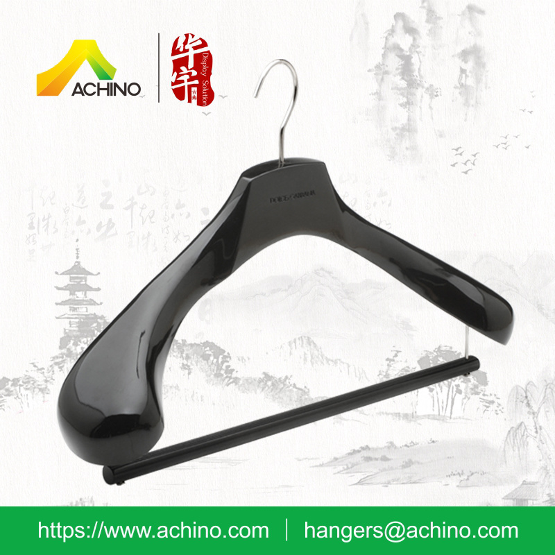 /proimages/2f0j00smAtRHMIAoqf/luxury-wooden-customized-hangers-with-bar.jpg