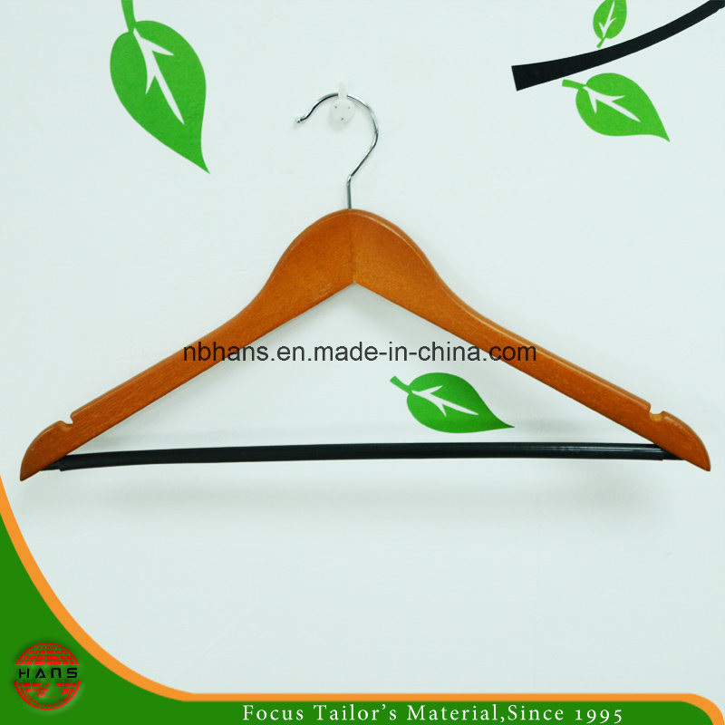 /proimages/2f0j00uJUECLOhfkqF/wholesale-of-high-quality-natural-wooden-hangers-4316-1-.jpg