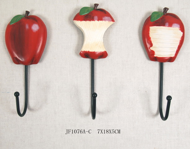 /proimages/2f0j00yeTQEWkraKgM/wooden-carved-apple-clothes-hangers-in-mdf.jpg