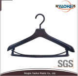 Man's Suit Hanger with Metal Hook and Bar (6606H 40cm)