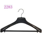 Brand Clothes Store Suit Plastic Hangers with Anti-Slip Bar