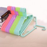 Wholesale Prices Colorful Plastic Hanger with Hooks