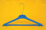 Pastic Coat Hanger with Metal Hook and Bar (3703D-38)