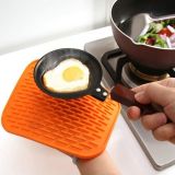 Kitchen Use Family Heat Resistant Silicone Mat Pot Holder Cup Placemat