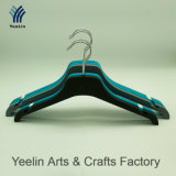 Yeelin Rubberized PVC Plastic Hanger with Notch on Side