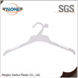 Cheap Plastic Cloth Hanger with Plastic Hook