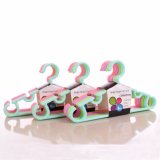 Colorful Hot Sell Sample Design 8 PCS One Set Assorted Color Baby Plastic Hanger with Hook