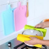 Kitchen Use Family Heat Resistant Silicone Mat Fordable Portable Pot Holder Cup Placemat