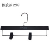 Non-Slip Plastic Rubber Finish Pant Hangers with Clips