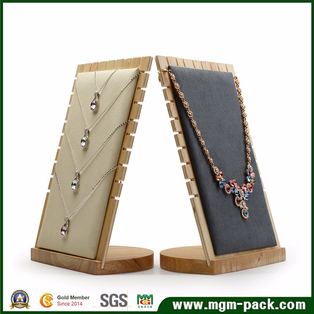 New Design Custom Velvet Necklace Display Holder