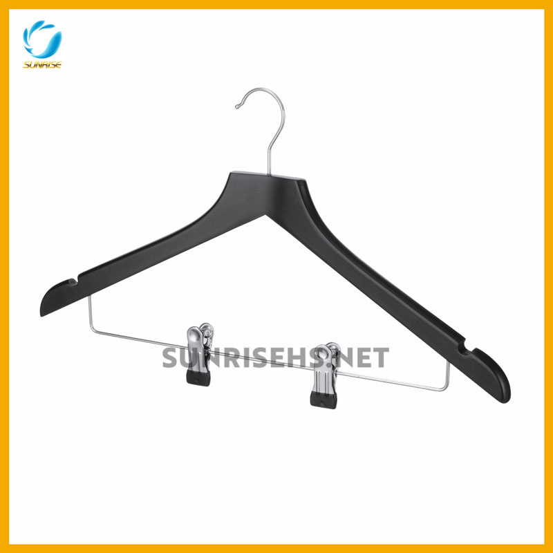 /proimages/2f0j00DmLaEctPaHqd/female-wooden-skirt-hanger-with-clips.jpg