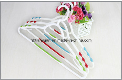 Plastic Hanger for Cloth, Non-Slip Durable Clothes Hanger