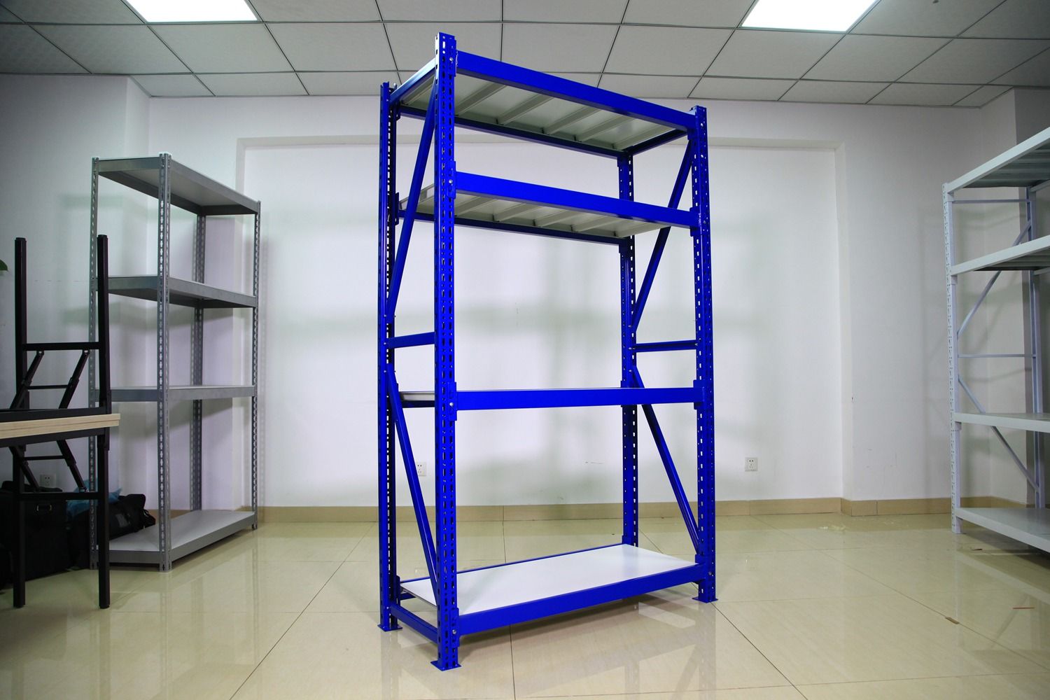 Steel Long Span Racking with Shelving Board