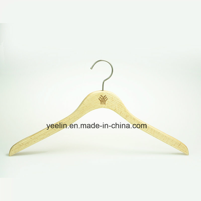 2016 New Fancy Wooden Clothes Hanger with Chrome Hook (YL-yw11)