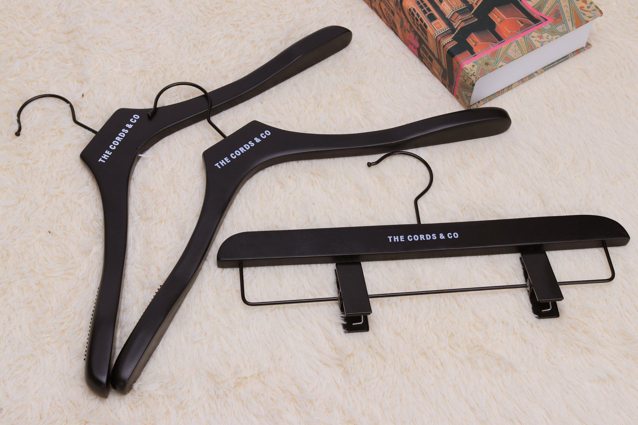 Bespoke Men Suit Hanger Wooden Clothes Hanger