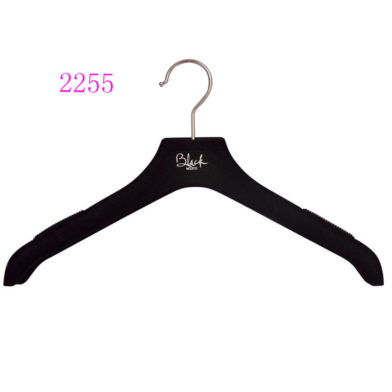 /proimages/2f0j00PmRtdgfIsubr/fashion-shop-display-luxury-plastic-black-velvet-hanger.jpg