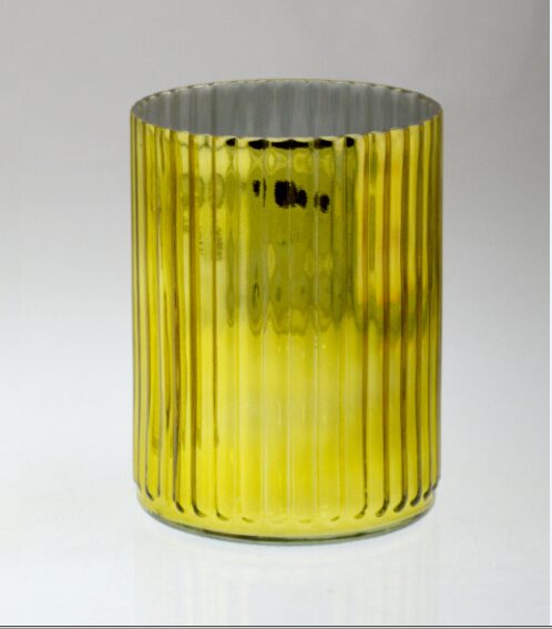 Cylindrical Golden Candle Holder with Vertical L Flute