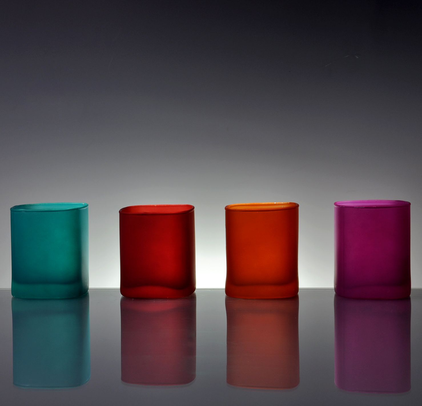 Square-Shaped Candle Holders in Spray Color