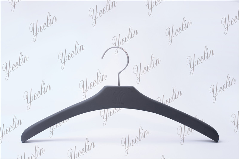 New Design Wooden Clothes Hanger for Brand