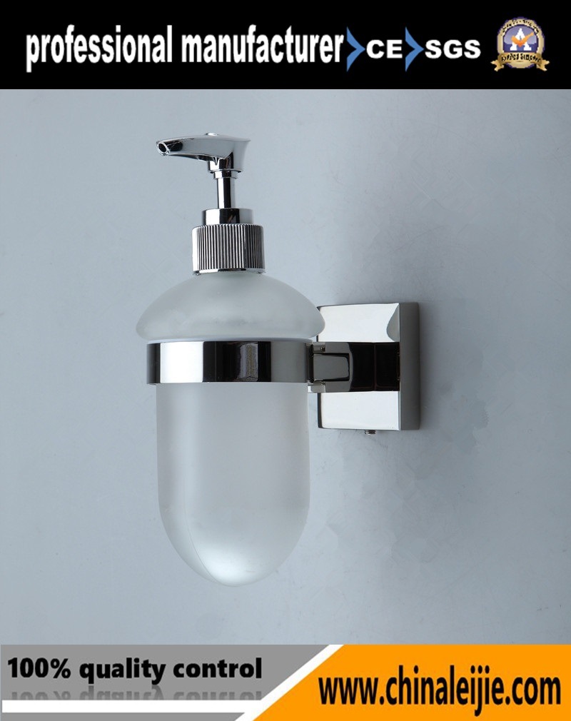 /proimages/2f0j00VKQEwLsmABru/unique-bathroom-accessory-mirro-finish-stainless-steel-soap-dispenser.jpg