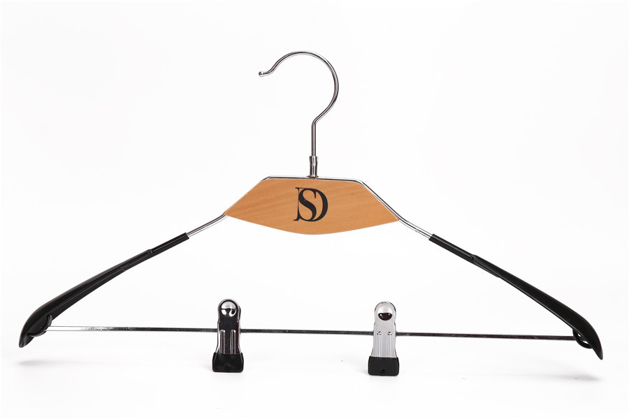 /proimages/2f0j00VdFTNqIyemcK/new-stlye-slim-metal-hanger-for-pants-with-clips.jpg