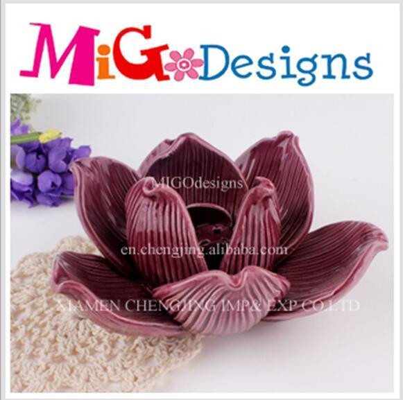 /proimages/2f0j00WdrQpaEFqkot/wholesale-standing-flower-design-purple-candle-holder.jpg