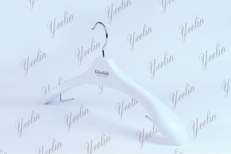 Adjustable Wood Coat Hanger with L-Shape Movable Bar for Branded Store (YLWD84460-WHTL1)