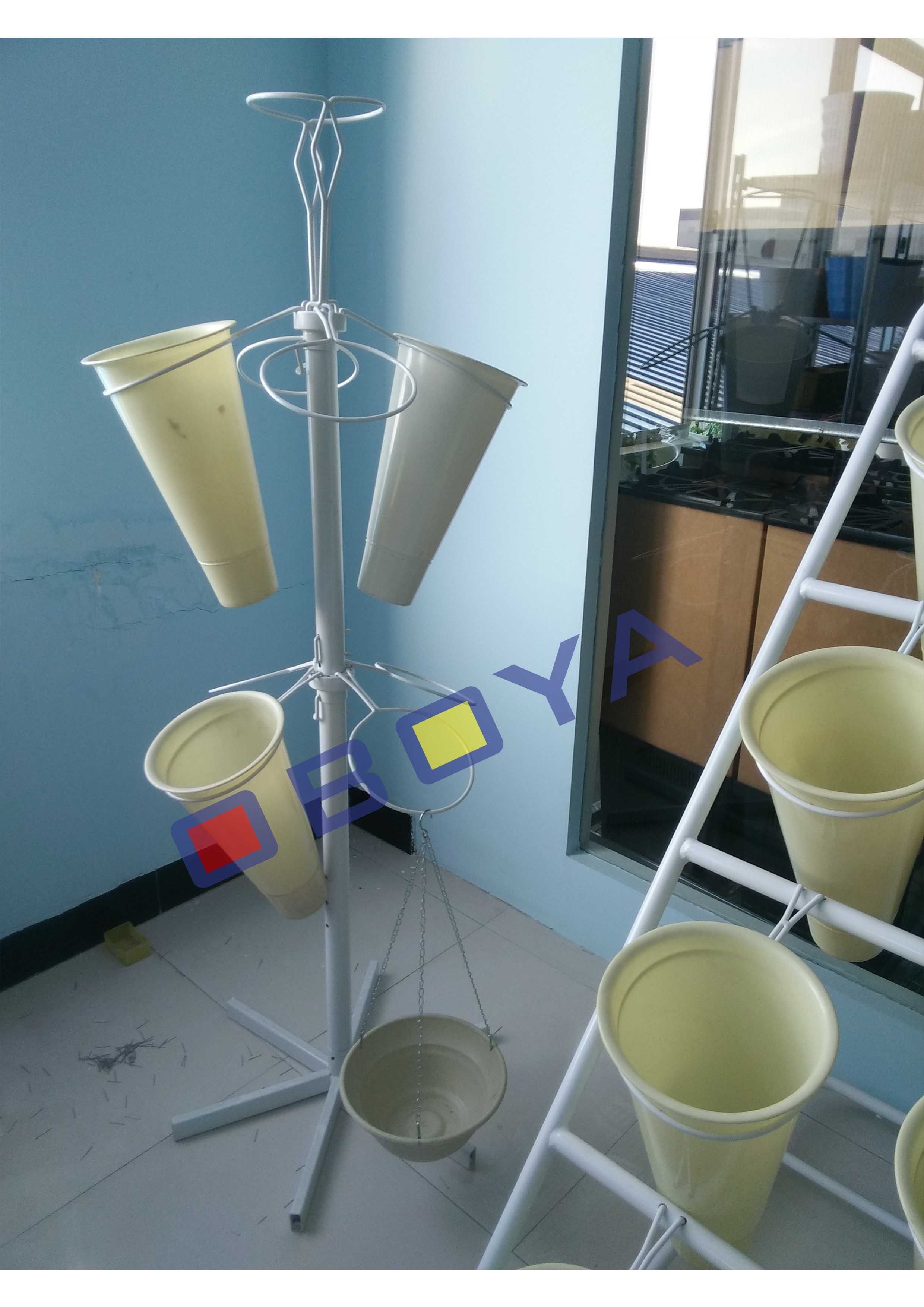 High Quality Metal Display Shelf