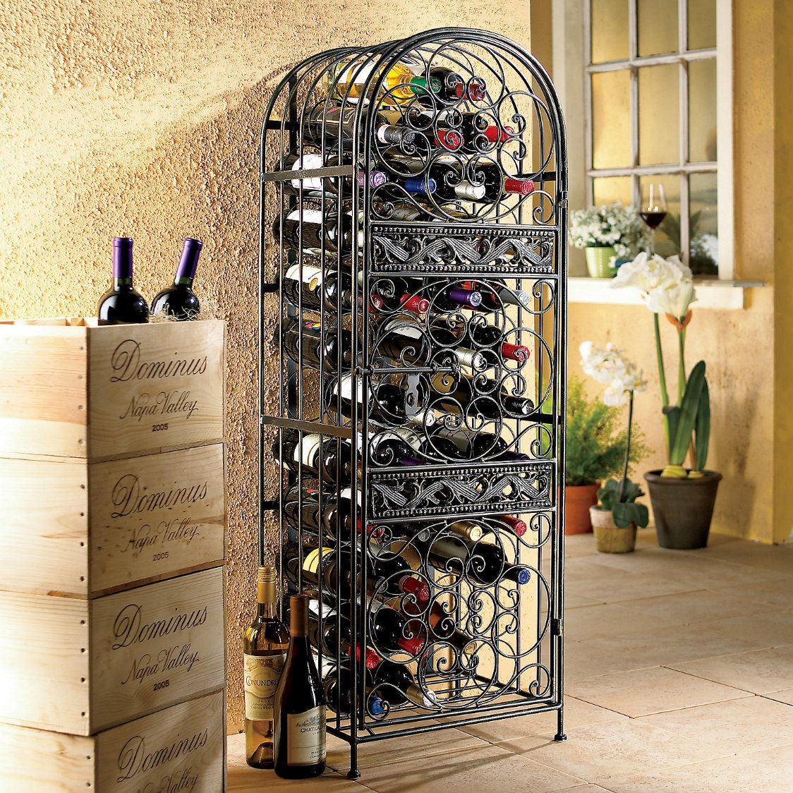 Large Volume Metal Wine Display Holder for Bar