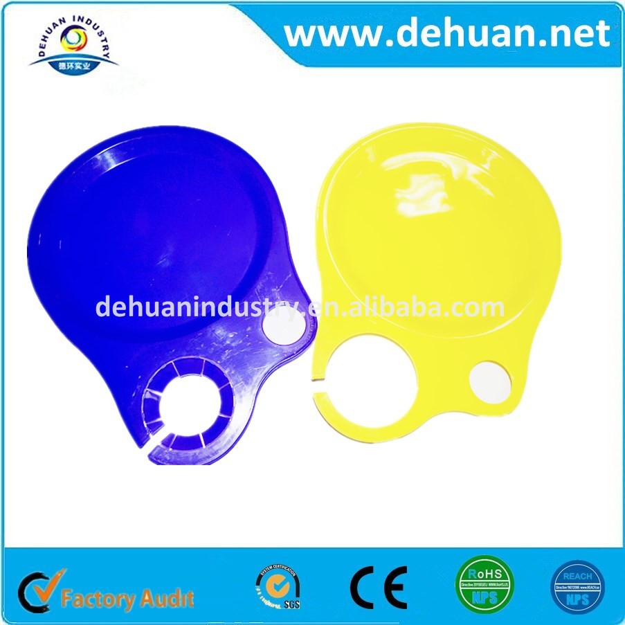 Plastic Plate with Cup Holder