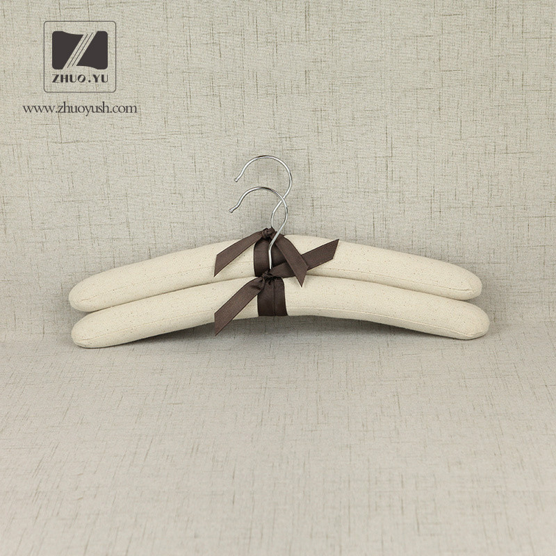 Manufacturing Natural Canvas Satin Padded Clothes Rack / Coat Hanger