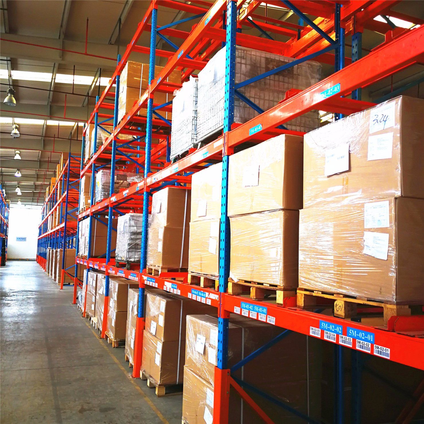 Adjustable Storage Rack for Heavy Pallet