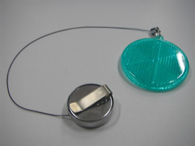 Reflective Hanger With Key Reel