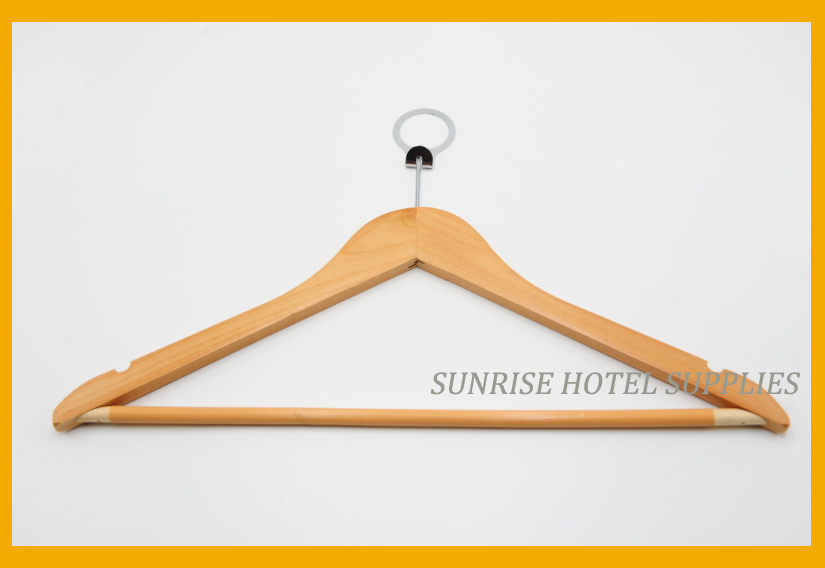 /proimages/2f0j00mOGTIhuWZSki/high-quality-wooden-hanger-with-sliver-chrome-hook.jpg