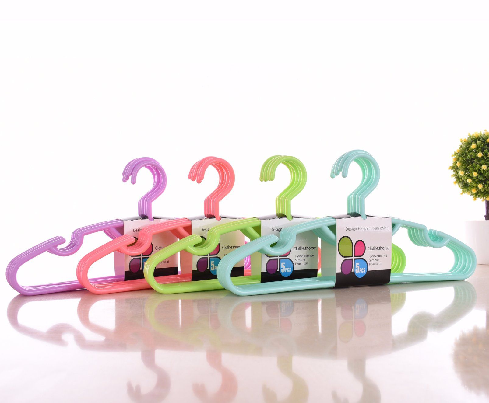 New PP Material and Tops Clothing Type Plastic Hanger