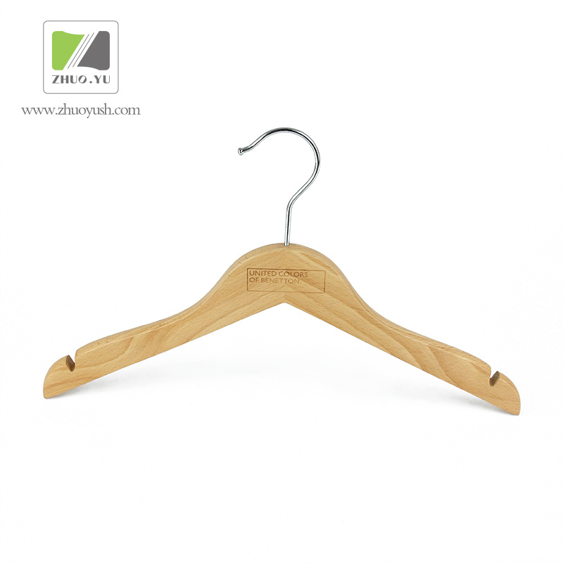 /proimages/2f0j00qQsUDScBbEke/high-quality-beech-wooden-kids-children-clothes-hanger.jpg