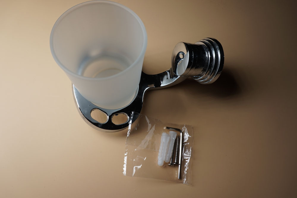 Wall Mounted Chrome Zinc Alloy Single Tumbler Holder